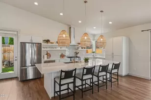 63108 NE Iner Loop, Bend, OR 97701 - Photo 19