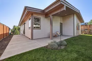 63108 NE Iner Loop, Bend, OR 97701 - Photo 47