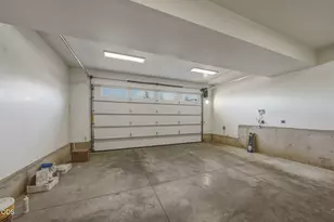 63108 NE Iner Loop, Bend, OR 97701 - Photo 45