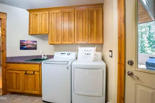 57620 Holly Ln, Sunriver, OR 97707 - Photo 19