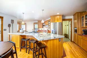 57620 Holly Ln, Sunriver, OR 97707 - Photo 11
