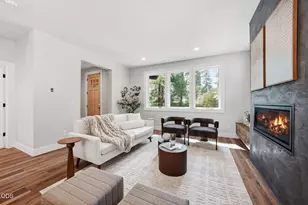 1548 NW Elgin Ave, Bend, OR 97703 - Photo 21