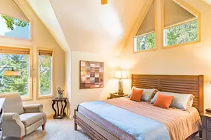 57074 Peppermill Cir, Sunriver, OR 97707 - Photo 17