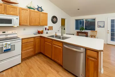 786 NE Tierra Road, Bend, OR 97701 - Photo 9