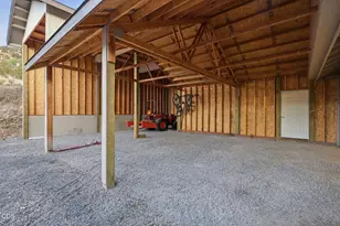 11744 SW Red Cloud Rd, Powell Butte, OR 97753 - Photo 51