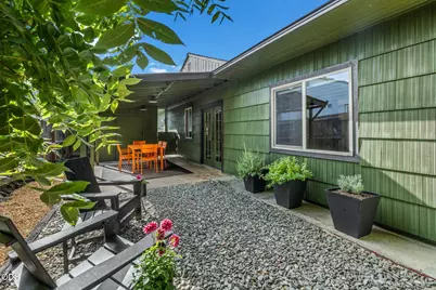 932 NE 10th Street, Bend, OR 97701 - Photo 33