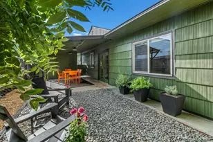 932 NE 10th St, Bend, OR 97701 - Photo 33