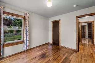 932 NE 10th St, Bend, OR 97701 - Photo 25