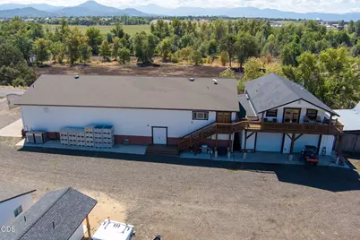 1098 Nick Young Road, Eagle Point, OR 97524 - Photo 5
