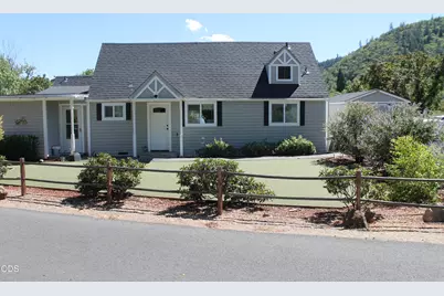 284 N 1st Avenue, Gold Hill, OR 97525 - Photo 1