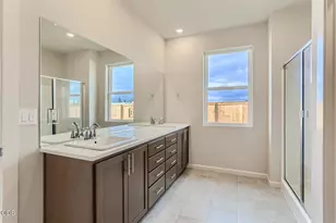 63111 NE Henningsen Pl, Bend, OR 97701 - Photo 15