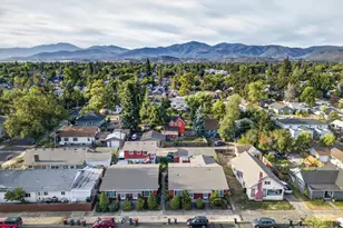 1007 W 9th St, Medford, OR 97501 - Photo 37