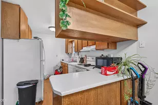 1007 W 9th St, Medford, OR 97501 - Photo 11