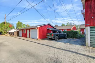1007 W 9th St, Medford, OR 97501 - Photo 31