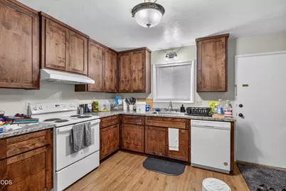 1007 W 9th Street, Medford, OR 97501 - Photo 19