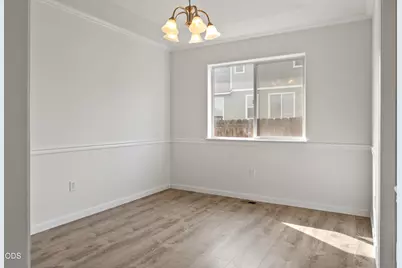 2623 NE 6th Drive, Redmond, OR 97756 - Photo 9