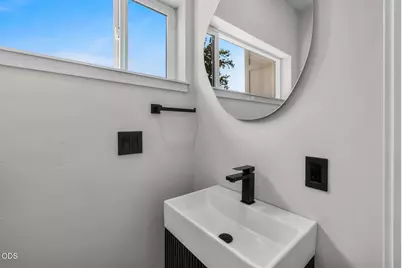 1530 NE 6th Street, Bend, OR 97701 - Photo 37