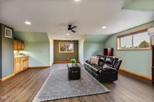 7750 NW Grubstake Way, Redmond, OR 97756 - Photo 23