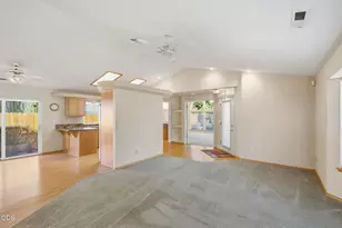 100 SE Liberty Dr, Grants Pass, OR 97527 - Photo 7