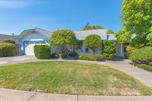 100 SE Liberty Dr, Grants Pass, OR 97527 - Photo 25