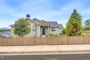 417 Echo Way, Eagle Point, OR 97524 - Photo 11