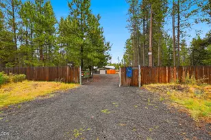 55510 Gross Dr, Bend, OR 97707 - Photo 23