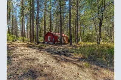 29838 Robins Nest Lane, Klamath Falls, OR 97601 - Photo 1
