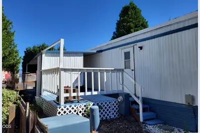 3431 S Pacific Highway #SPC 18, Medford, OR 97501 - Photo 17