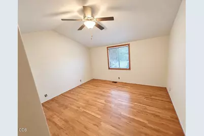 500 Grand Avenue, Central Point, OR 97502 - Photo 9