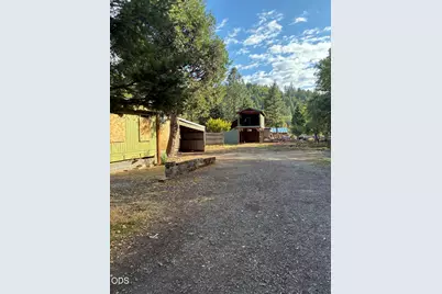 21833 Antioch Road, White City, OR 97503 - Photo 3