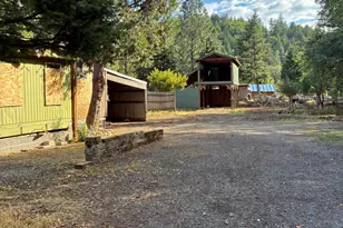 21833 Antioch Rd, White City, OR 97503 - Photo 3