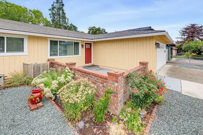 732 Sandra Lane, Central Point, OR 97502 - Photo 7