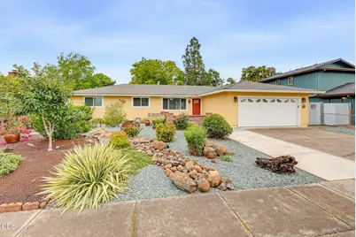 732 Sandra Lane, Central Point, OR 97502 - Photo 1