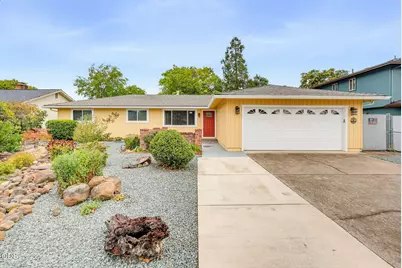 732 Sandra Lane, Central Point, OR 97502 - Photo 3