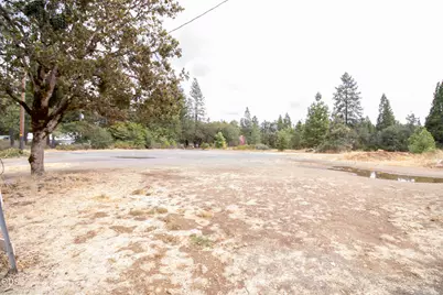 33103 Redwood Highway, O'Brien, OR 97534 - Photo 23