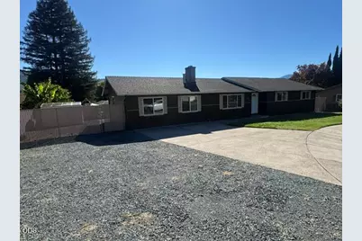 1931 NW Candler Avenue, Grants Pass, OR 97526 - Photo 19