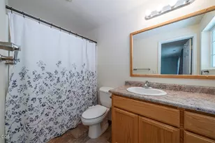 5334 Griffin Creek Rd, Medford, OR 97501 - Photo 21