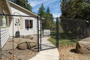 5334 Griffin Creek Rd, Medford, OR 97501 - Photo 25