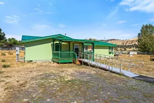 6505 Hilyard Ave, Klamath Falls, OR 97603 - Photo 3