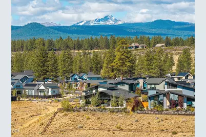 3175 NW Strickland Way, Bend, OR 97703 - Photo 59