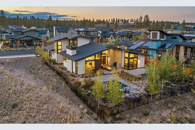 3175 NW Strickland Way, Bend, OR 97703 - Photo 3