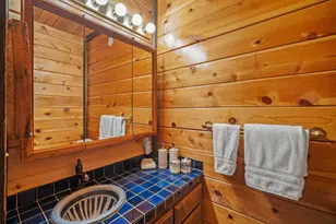 17611 Cluster Cabin Ln, Sunriver, OR 97707 - Photo 15