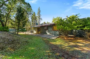 387 Carrollwood Dr, Grants Pass, OR 97527 - Photo 27