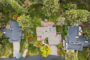 20445 Snowmass Ct, Bend, OR 97702 - Photo 23