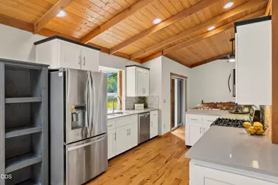 20445 Snowmass Court, Bend, OR 97702 - Photo 5