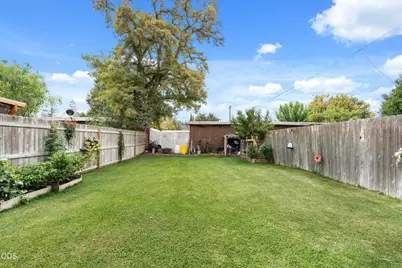 307 W Clark Street, Medford, OR 97501 - Photo 13