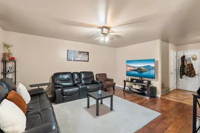 307 W Clark Street, Medford, OR 97501 - Photo 3