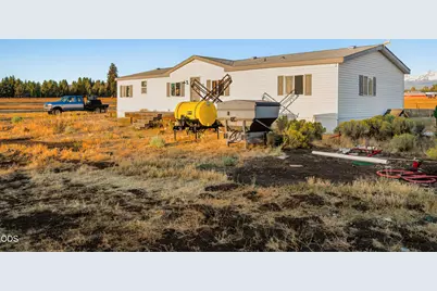67665 Cloverdale Road, Sisters, OR 97759 - Photo 11