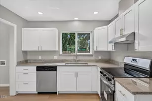 714 Broad St, Medford, OR 97501 - Photo 15