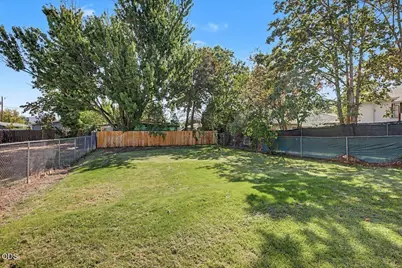 714 Broad Street, Medford, OR 97501 - Photo 27